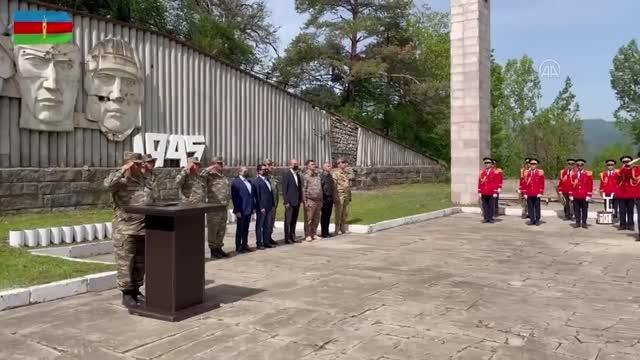 Azerbaycan ordusu, Nazi Almanyası'nın mağlup edilmesinin 76. yılını Şuşa'da geçit töreniyle kutladı