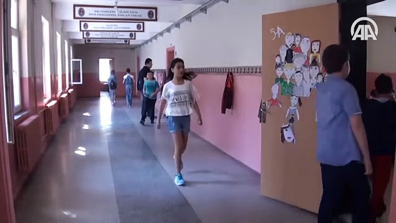Okullarda karne heyecanı