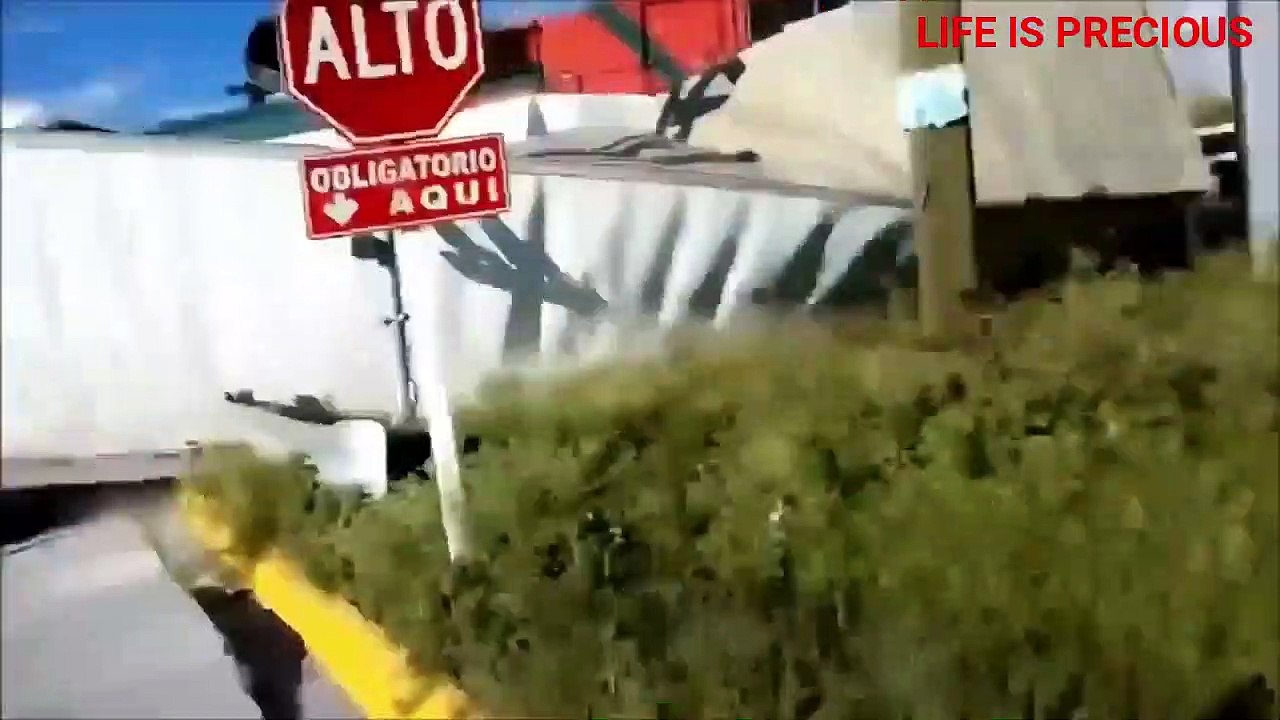 Worst Car Crash Compilation Usa - Warning 18+ Worst Car Crash Compilations