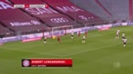 Bundesliga champions Bayern hit Monchengladbach for six