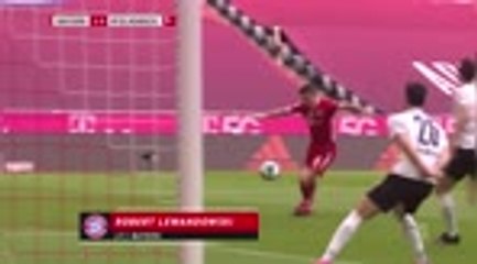 32e j. - Le Bayern fête son titre avec un carton