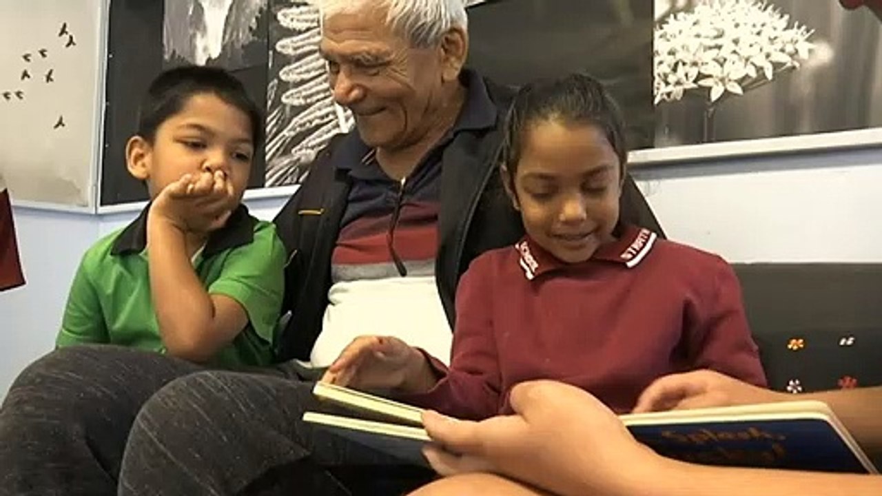 School offers free English classes for migrant parents
