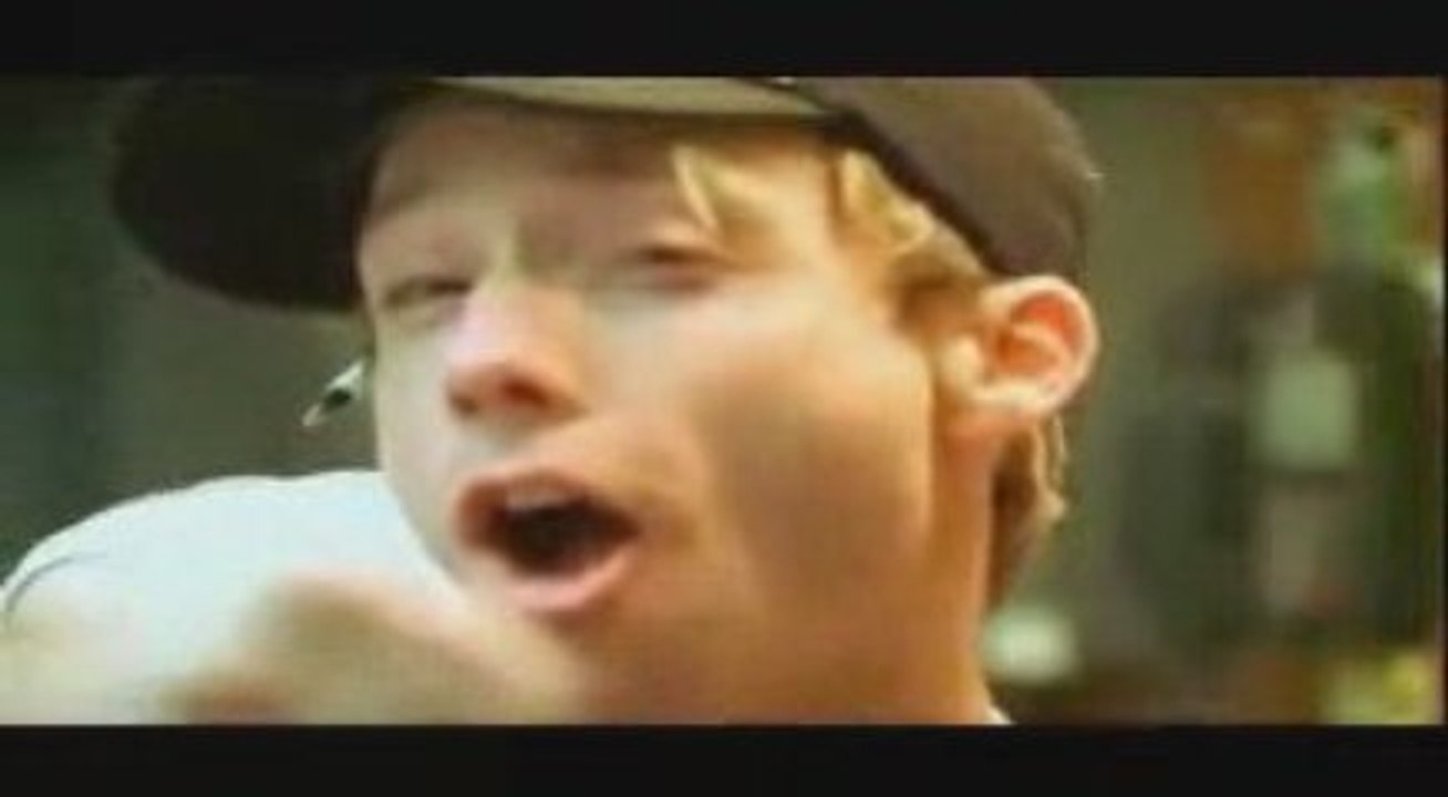 Big D and The Kids Table - My girlfriend's on drugs