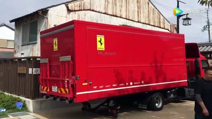 Ferrari sahibine böyle teslim edildi