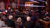 Regardez la première minute de la spéciale 100 ans de la radio présentée par Laurent Ruquier samedi soir sur France 2