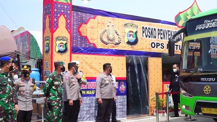 Kapolri Tinjau Penyekatan di Pelabuhan Bakauheni & Merak