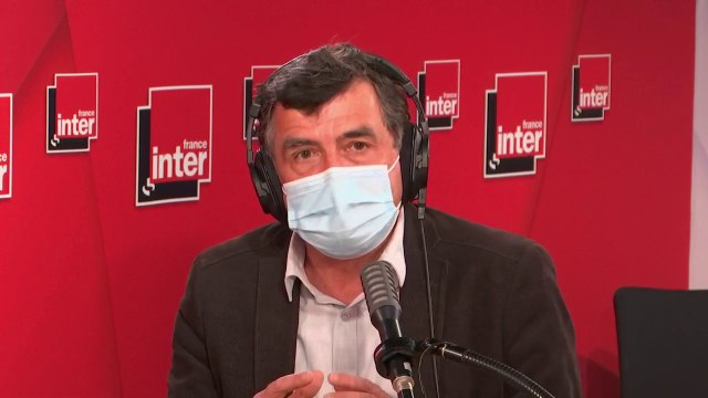 À partir du moment où les gens ont reçu deux doses de vaccin, le port du masque va devenir de moins en moins nécessaire (Arnaud Fontanet)