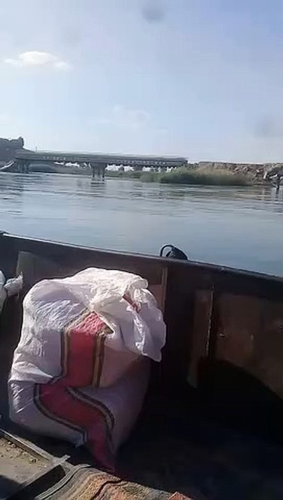 معابر التهريب المائية شرق الفرات