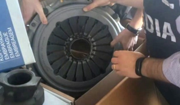 Como - Ricambi Iveco contraffatti: sequestrati oltre 13mila pezzi (10.05.21)