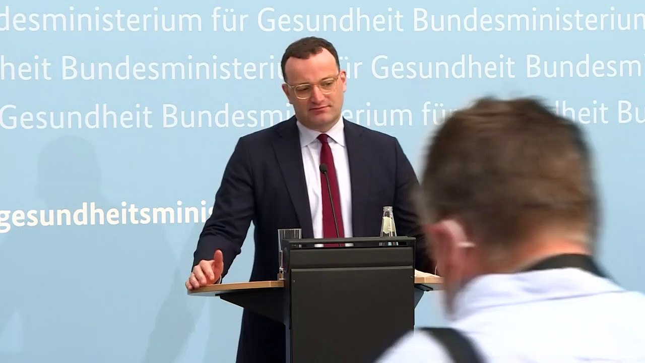 Spahn zu Lockerungen: Aus Zuversicht soll kein Übermut werden