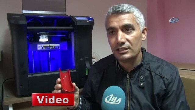 3D yazıcıyla hayvanlar için protez bacak üretti