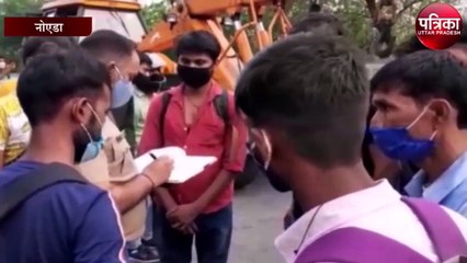 तेज रफ्तार डबल डेकर बस पलटी, दर्जनों यात्री घायल, मची चीख-पुकार, देखें वीडियो-