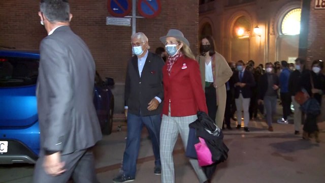 La Infanta Elena, de nuevo en España tras su visita exprés al Rey Juan Carlos en Abu Dabi