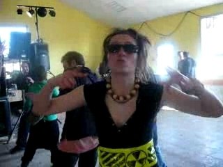 Les derniers irreductibles face à de la grosse Hardhouse