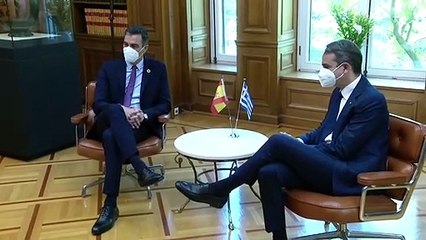 Mitsotakis recibe a Sánchez para reforzar sus demandas comunes ante la UE
