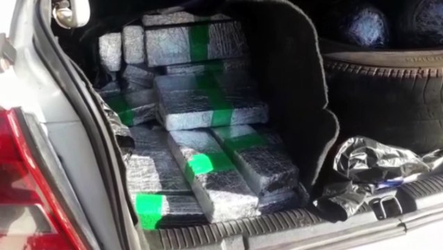 Homem é detido pela PRF com veículo carregado com maconha na BR-277