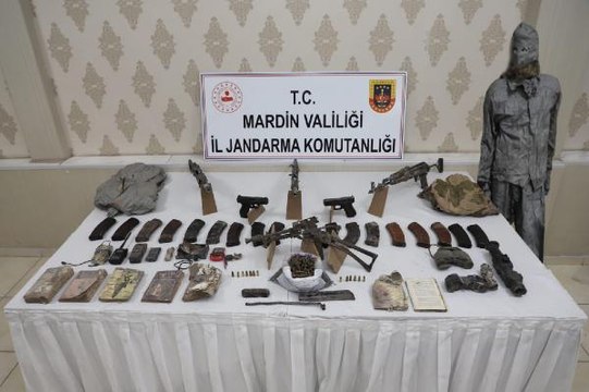 Son dakika haberleri | MARDİN'DE ETKİSİZ HALE GETİRİLEN 7 TERÖRİSTİN MÜHİMMATI ELE GEÇİRİLDİ