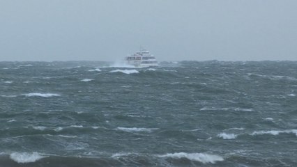Les voix du large, (Bande annonce d'un documentaire  sur l'île d'Yeu), réalisation Xavier Liébard