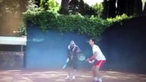 Fiorello allena Djokovic, show in campo