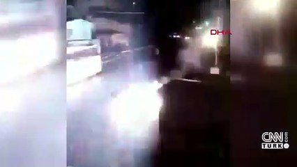 Kablo yangını mahalleyi aydınlattı... Patlamalar çevredekileri korkuttu