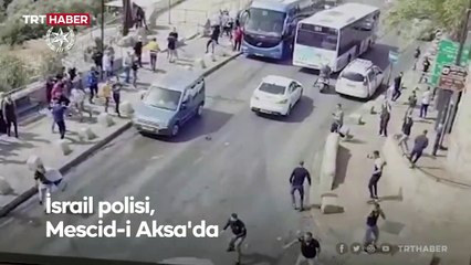 Yahudi yerleşimcinin aracıyla Filistinliyi ezdiği an kamerada