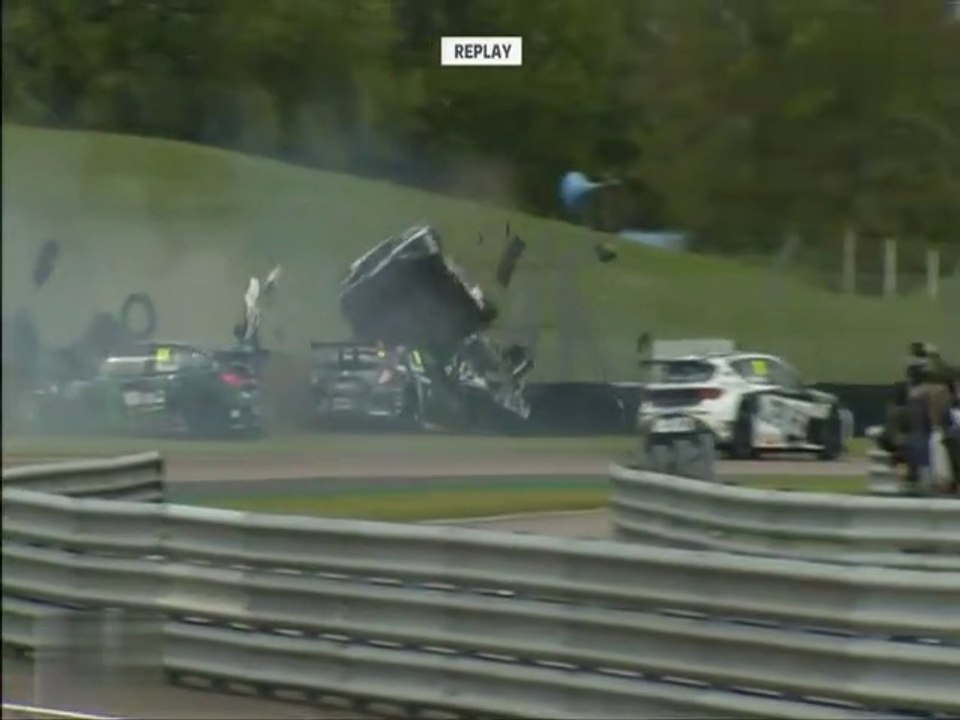 BTCC 2021 Thruxton Race 2 Start Massive Crash Neate Edwards Butcher Big Crash at Restart