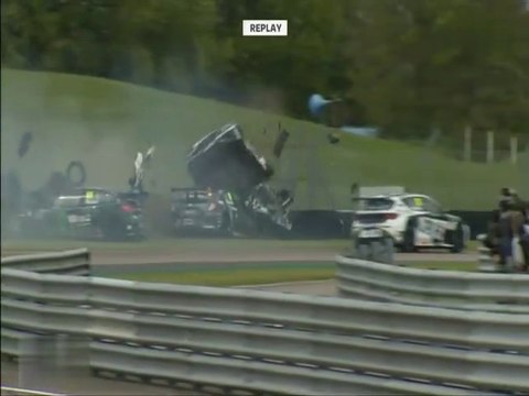 BTCC 2021 Thruxton Race 2 Start Massive Crash Neate Edwards Butcher Big Crash at Restart