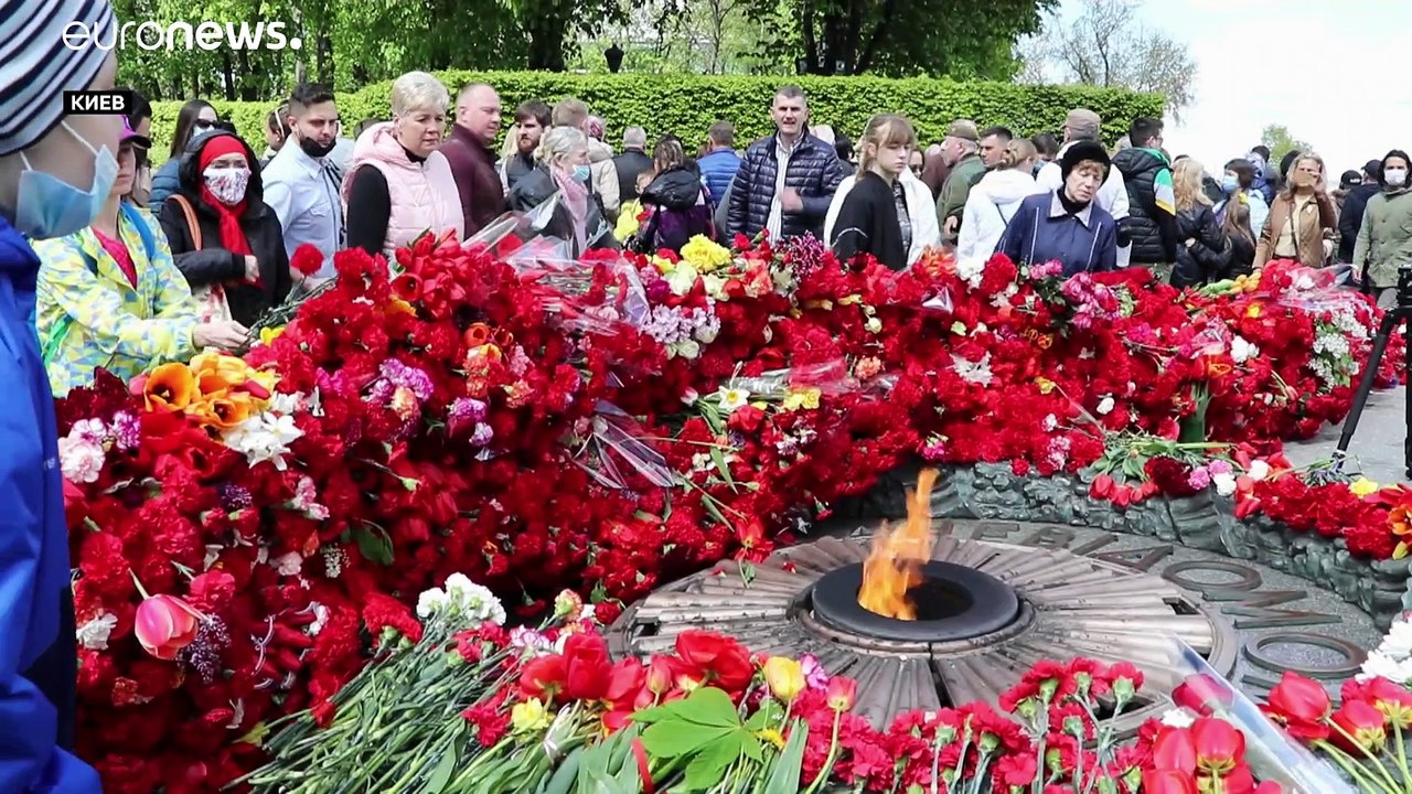 День Победы в Киеве и в Донецке