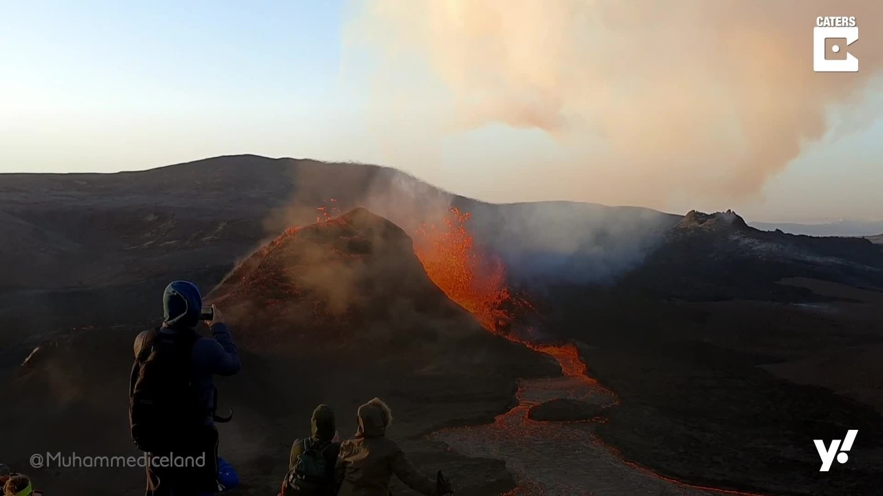 Spektakuläre Aufnahmen vom Ausbruch eines Vulkans in Island