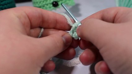 How To Crochet - Easy Beginners Amigurumi Whale Tutorial