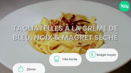 Tagliatelles à la crème de bleu, noix & magret séché