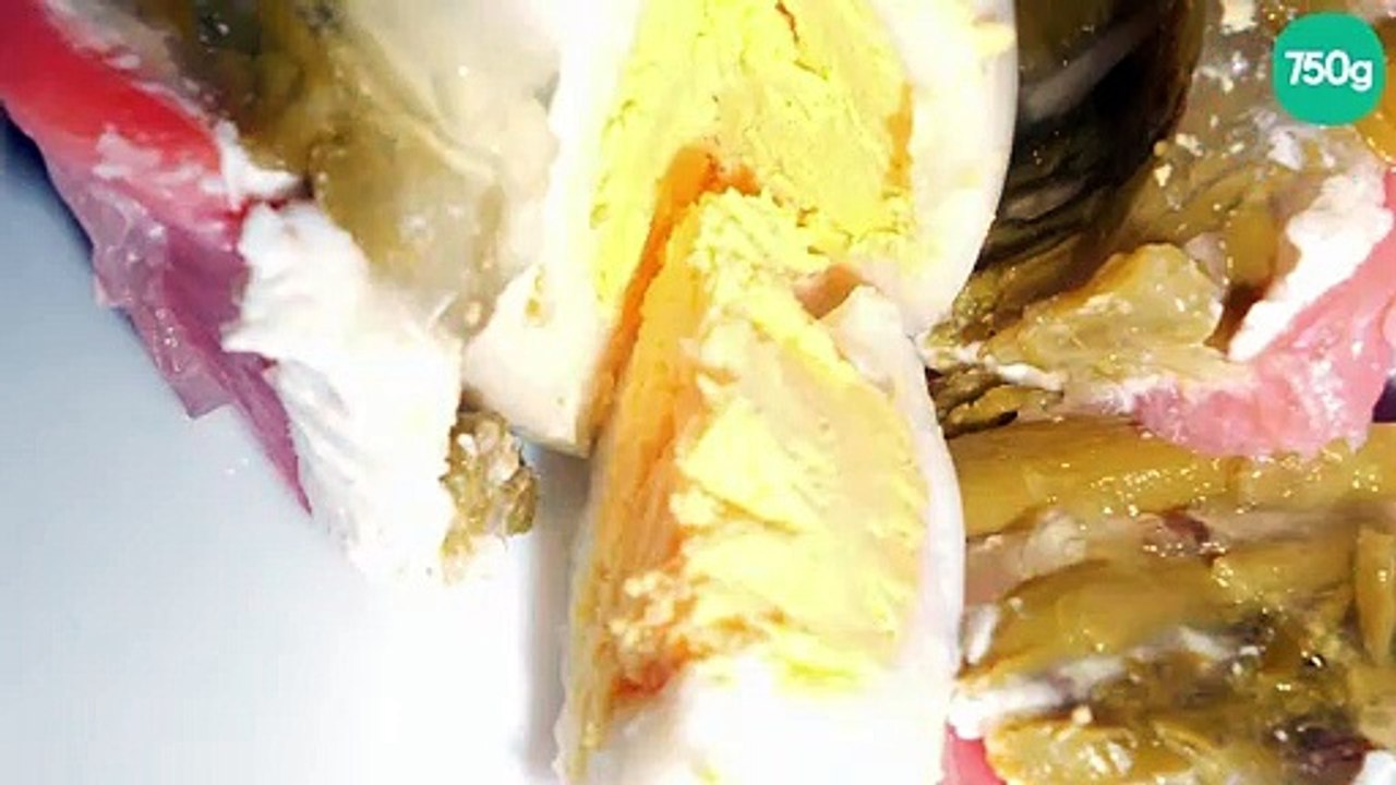 Œufs en gelée au saumon et aux asperges