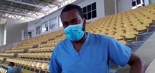 Declaraciones de doctor en centro de vacunación en  parque del Este