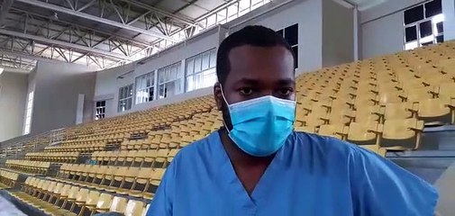 Pocos acuden a centro de vacunación