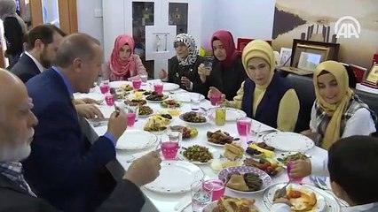 Cumhurbaşkanı'ndan şehit ailelerine ziyaret