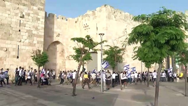 Tirs de roquettes palestiniennes, raids israéliens : une vingtaine de morts dans la bande de Gaza