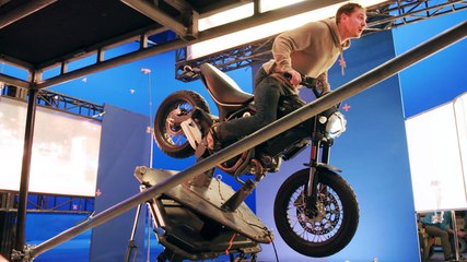 How this motorcycle chase scene was filmed for 'Venom'