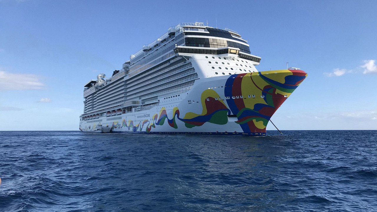 Norwegian CEO Says Company May Skip Florida Ports Due to State's Vaccine Law