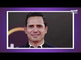 بعد فضيحة عبد المنعم العمايري ... ظافر العابدين من دون ملابس أمام الكاميرا!