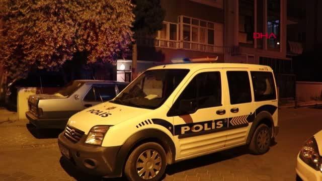 EŞİ TARAFINDAN BIÇAKLANAN ADAM AĞIR YARALANDI