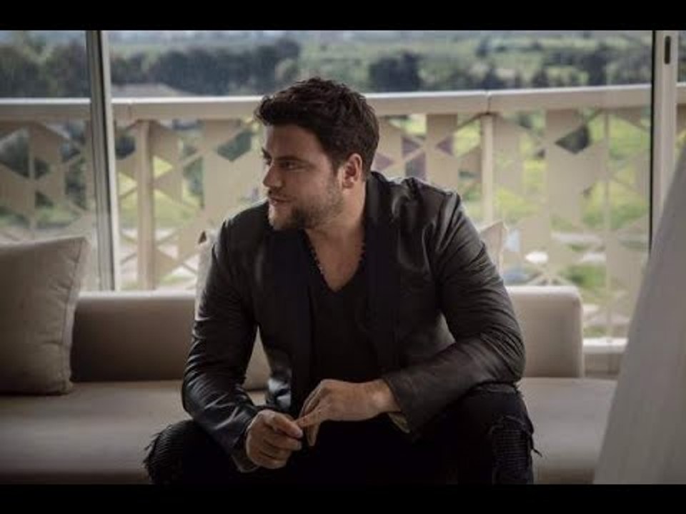 خاص  - عامر زيان يصدم الجميع بالكشف عن ابنه المختفي! أسرار يكشفها لأول مرة عن زوجته وزواجه الغامض!