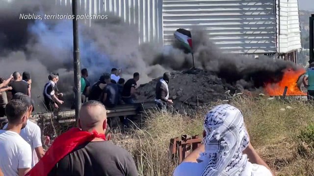 Continúan ataques entre israelíes y palestinos, diplomáticos buscan tregua