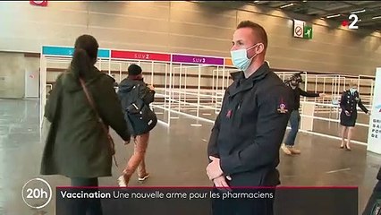 Covid-19 : des vaccins Moderna en avant-première dans certaines pharmacies