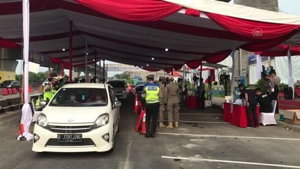 Endonezya'da Kovid-19 nedeniyle bayram sonrası dönüş yasağı uzatıldı