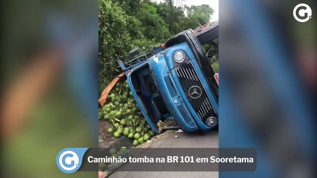 Caminhão tomba na BR 101 em Sooretama