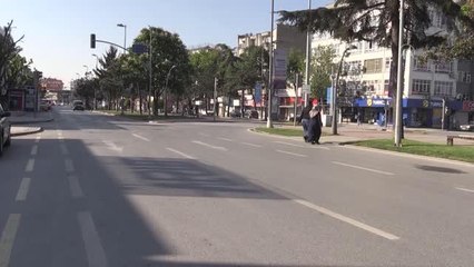 "Tam kapanma" sürecinin 12'inci gününde sessizlik hakim