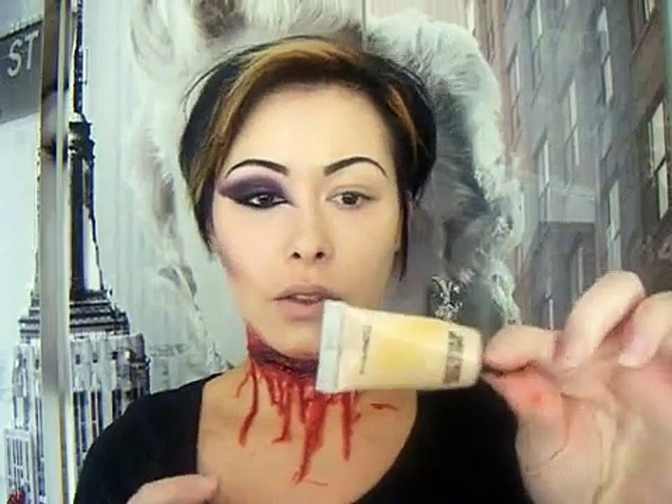 Halloween: Sexy Vampire Makeup Tutorial