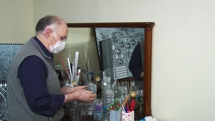 Metal atıkları sanat eserine dönüştürdüğü atölyesini, salgın döneminde eve taşıdı