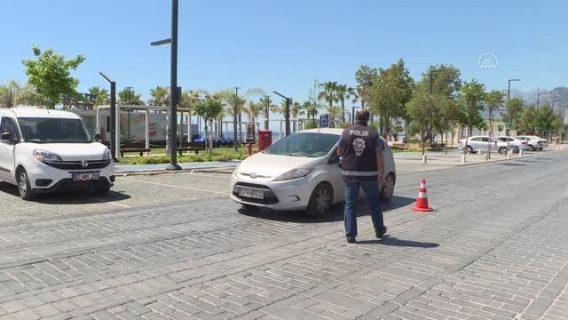 Turizm merkezlerinde tam kapanma sessizliği sürüyor