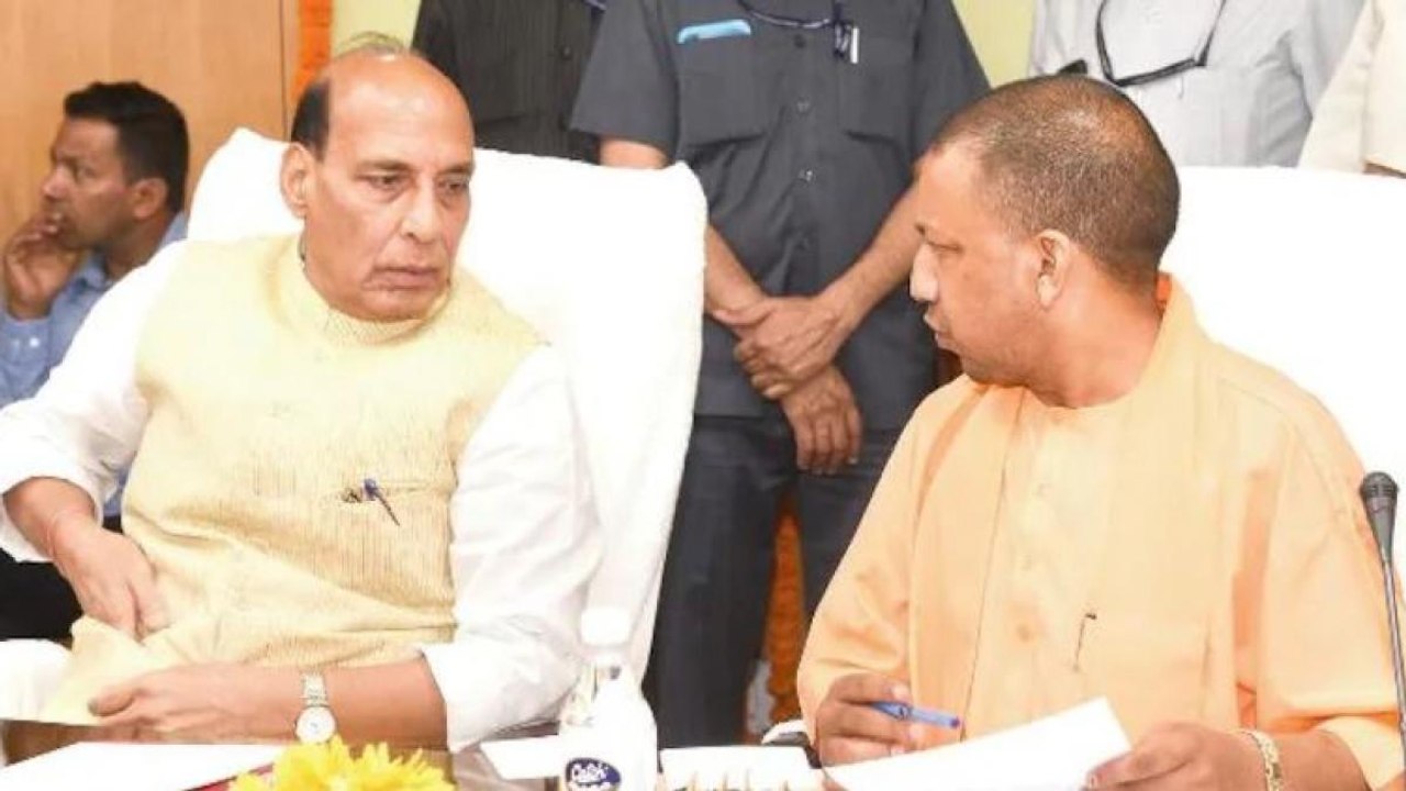 Lucknow: Rajnath visit COVID-19 hospital with CM Yogi